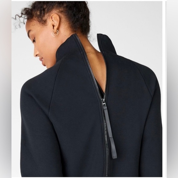 Fabletics Zaylee Black Funnel Neck Zipper Back Thumbhole Tunic Sweatshirt - Picture 2 of 5
